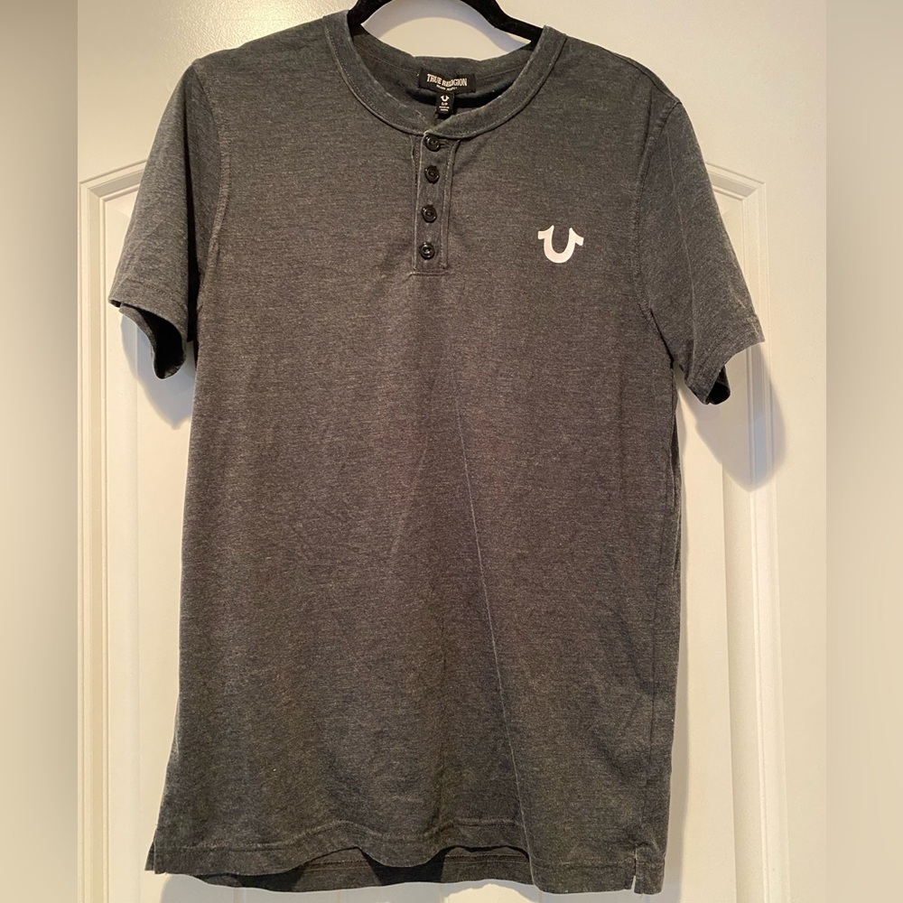 True Religion Mens Gray Short Sleeve Half Button Horseshoe Logo Henley Tee Small